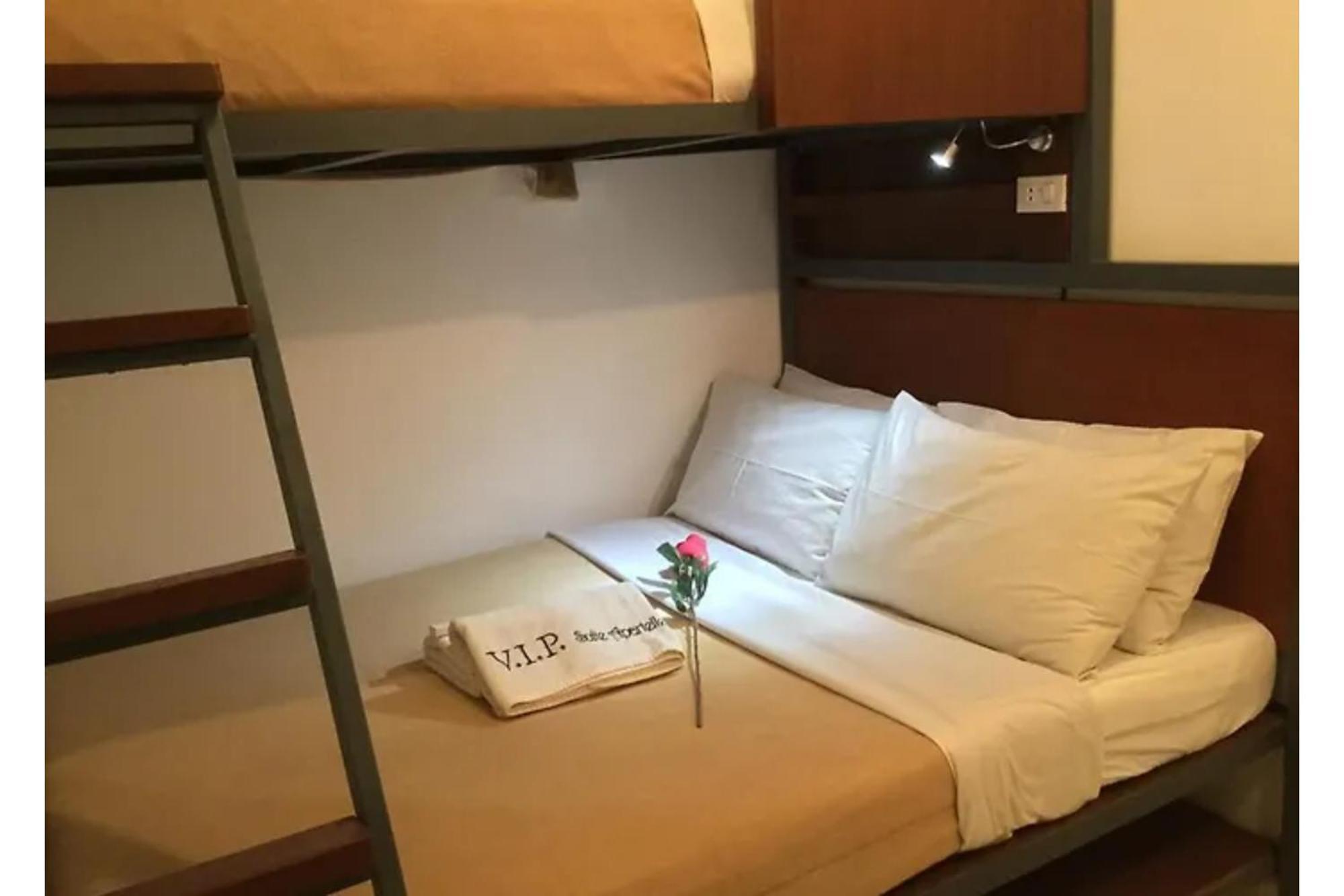 Townhouse Oak Vip Suites, Near Pnr Pasay Evangelista, Makati Manila San Pedro Makati Eksteriør billede