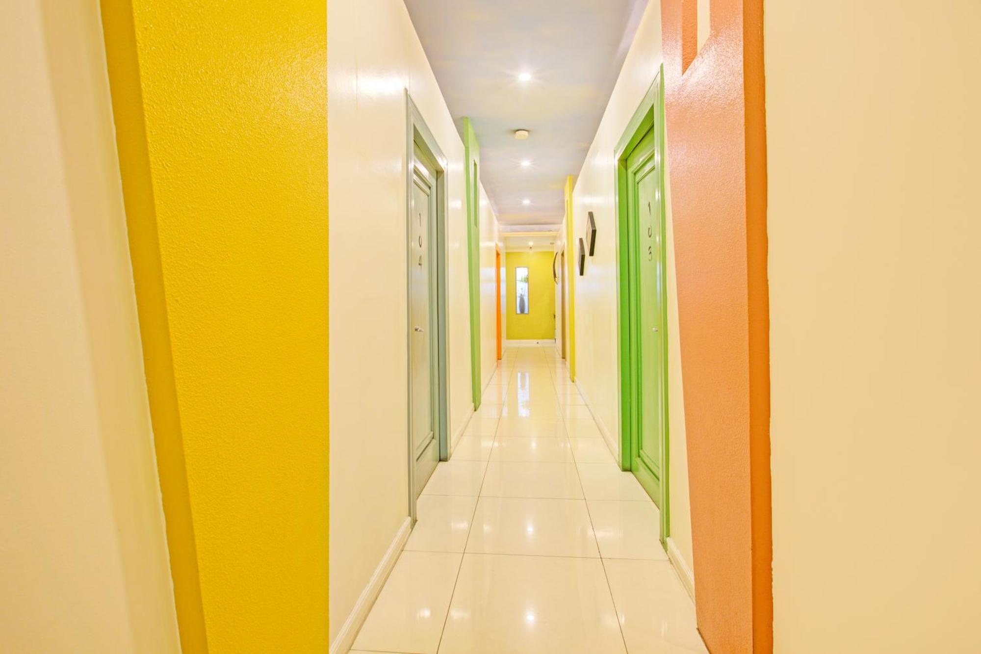 Townhouse Oak Vip Suites, Near Pnr Pasay Evangelista, Makati Manila San Pedro Makati Eksteriør billede