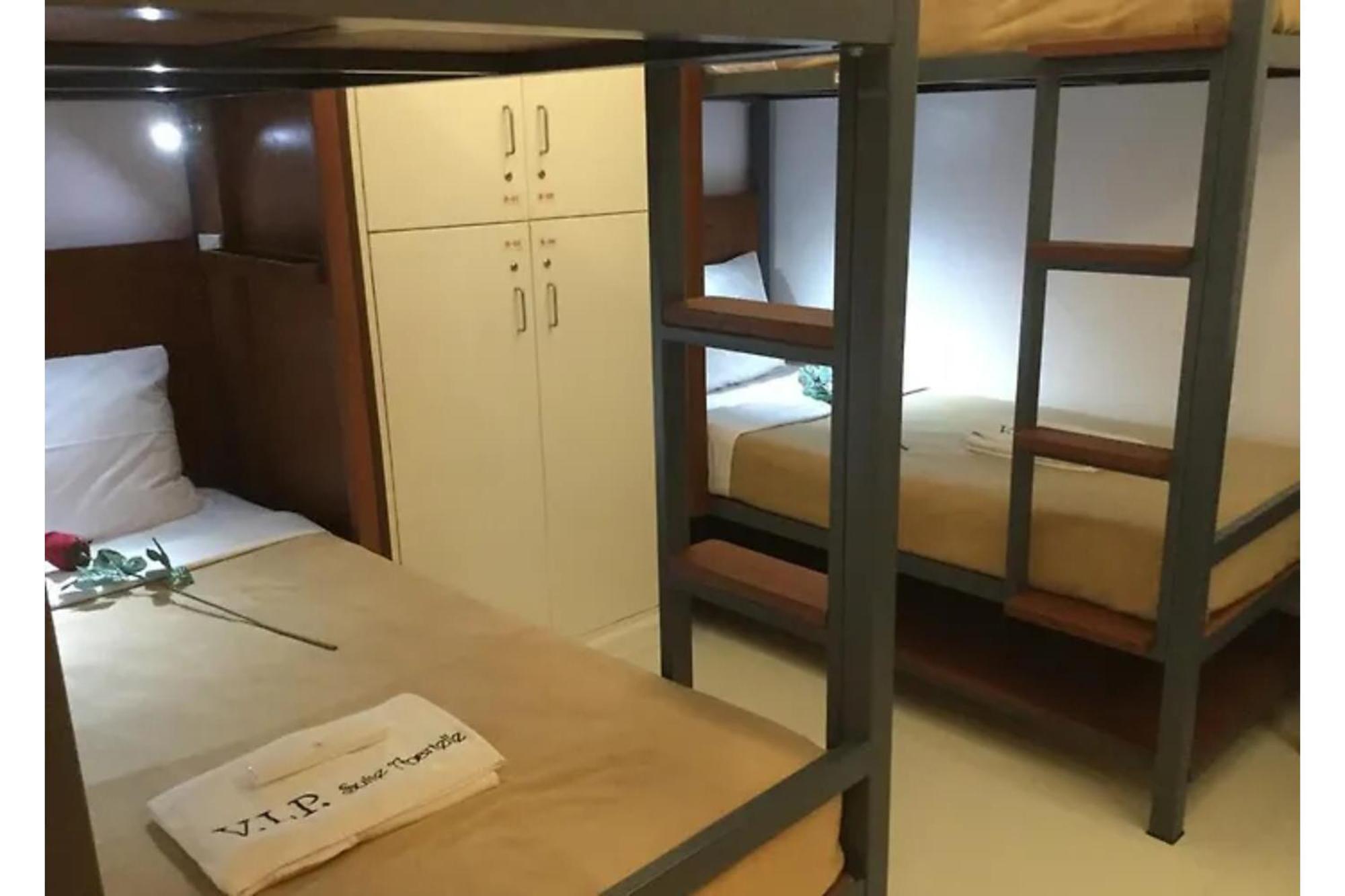 Townhouse Oak Vip Suites, Near Pnr Pasay Evangelista, Makati Manila San Pedro Makati Eksteriør billede