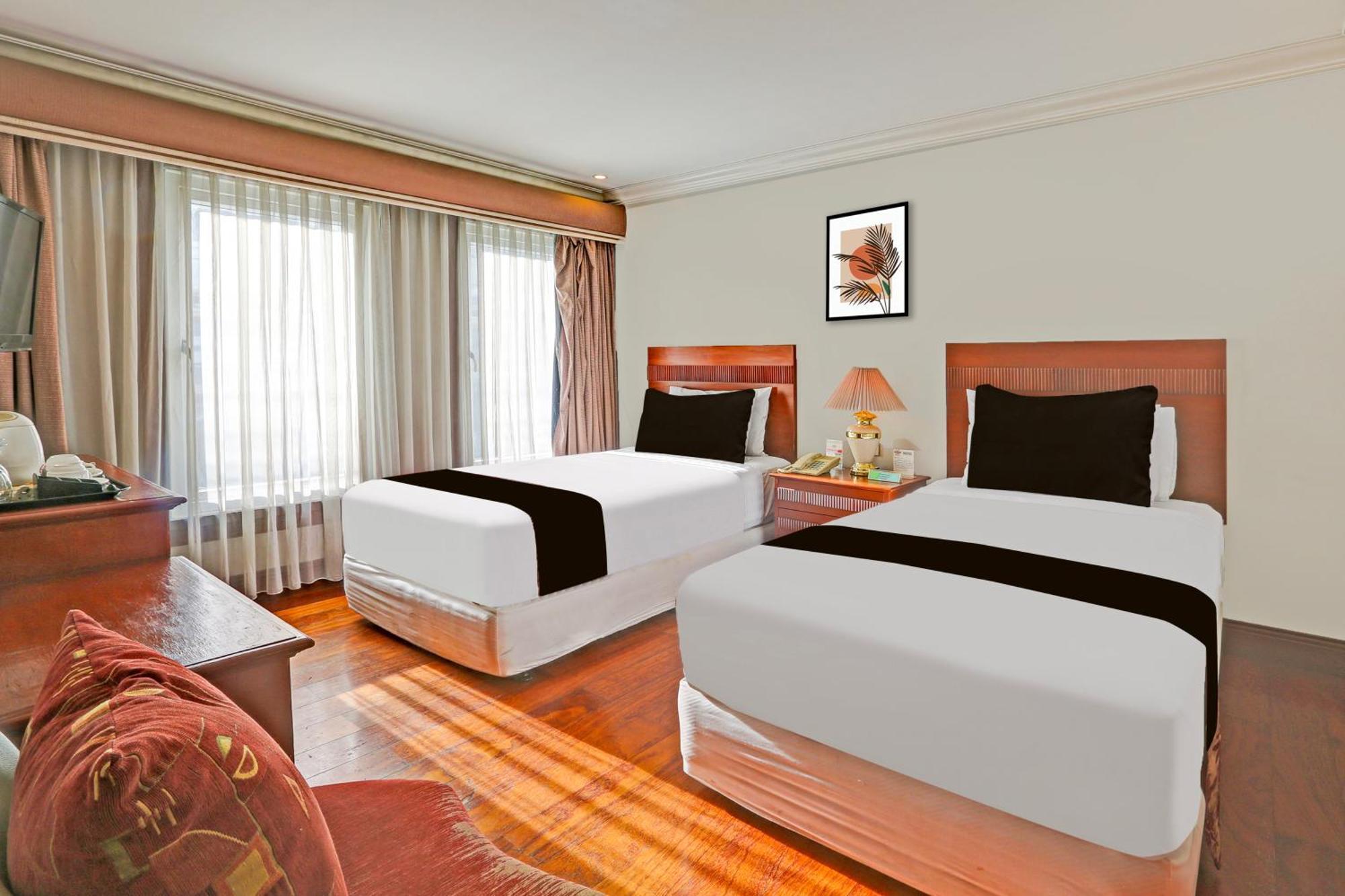Townhouse Oak Vip Suites, Near Pnr Pasay Evangelista, Makati Manila San Pedro Makati Eksteriør billede