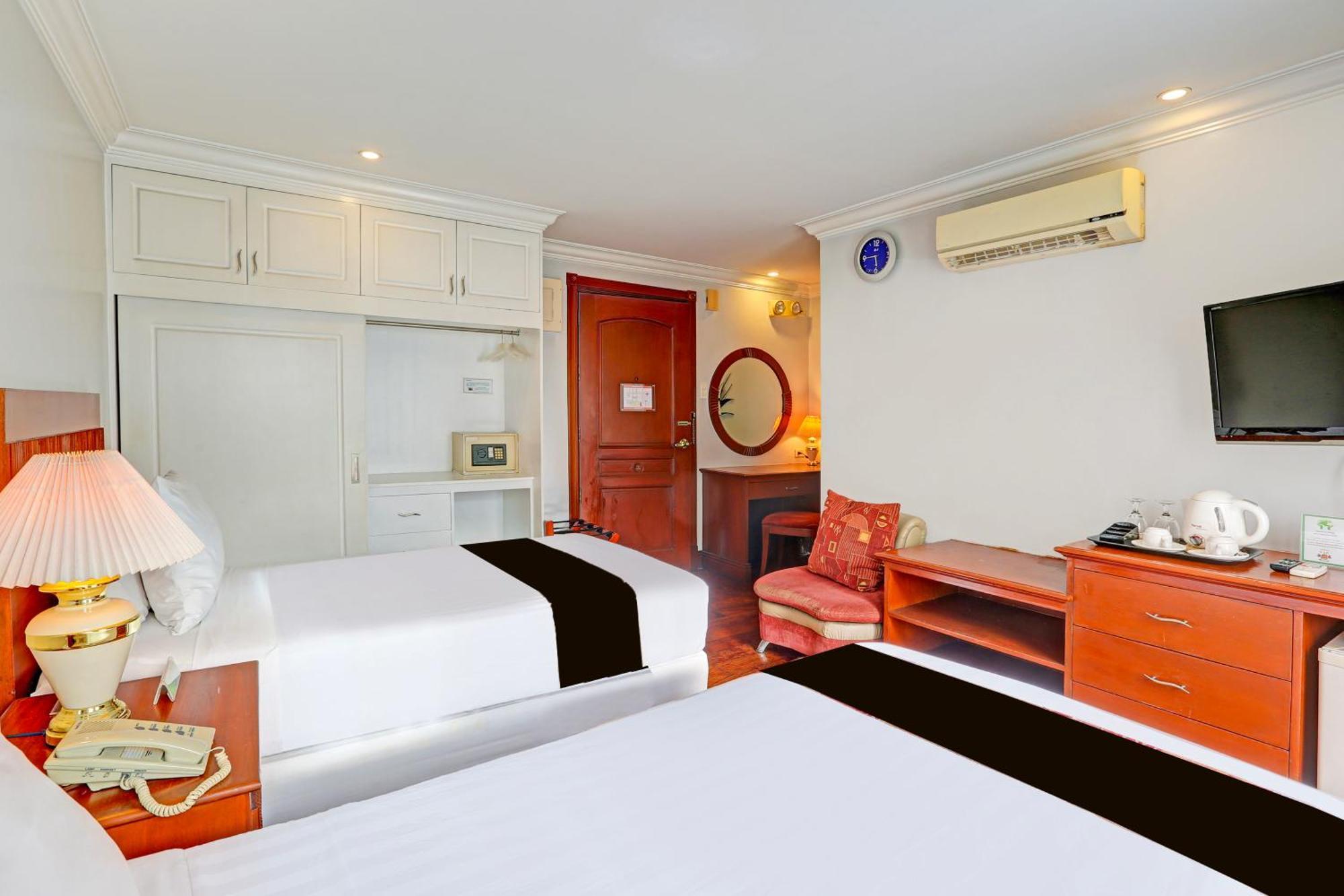 Townhouse Oak Vip Suites, Near Pnr Pasay Evangelista, Makati Manila San Pedro Makati Eksteriør billede